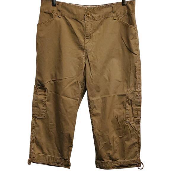 Crafted With Pride Levi's Khaki Women's Cargo Cropped Capri Pants Size 10 - Picture 1 of 12